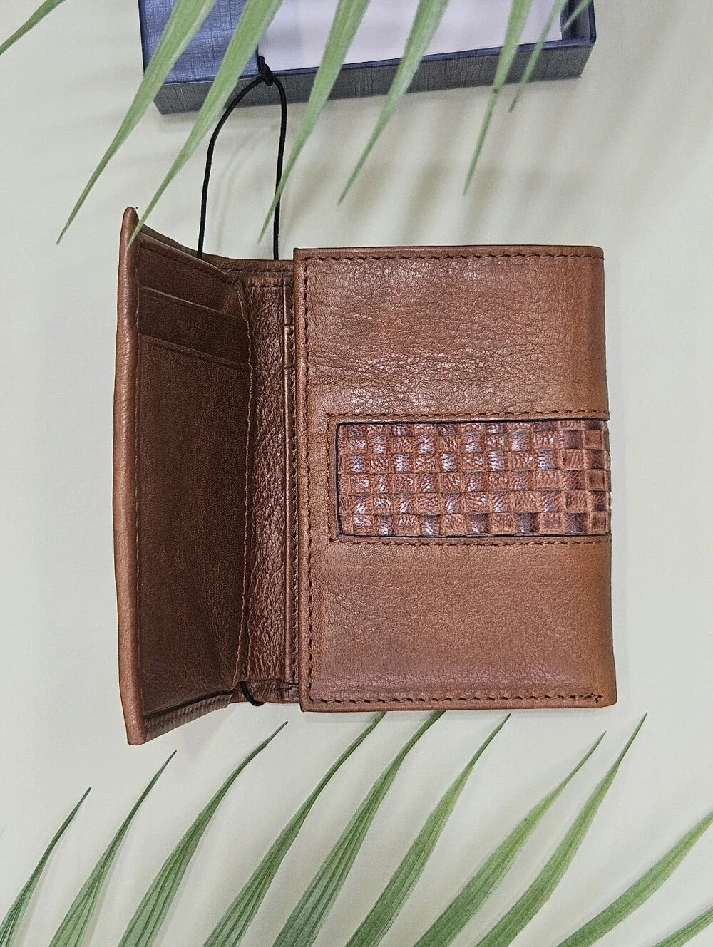 Tommy Bahama Brown Trifold Woven Inlay Wallet Boho Vacation Beach Summer Spring